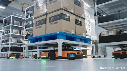 攀升科技攜手?？禉C器人 日產5000臺，高性能電腦超級工廠引領智造新紀元